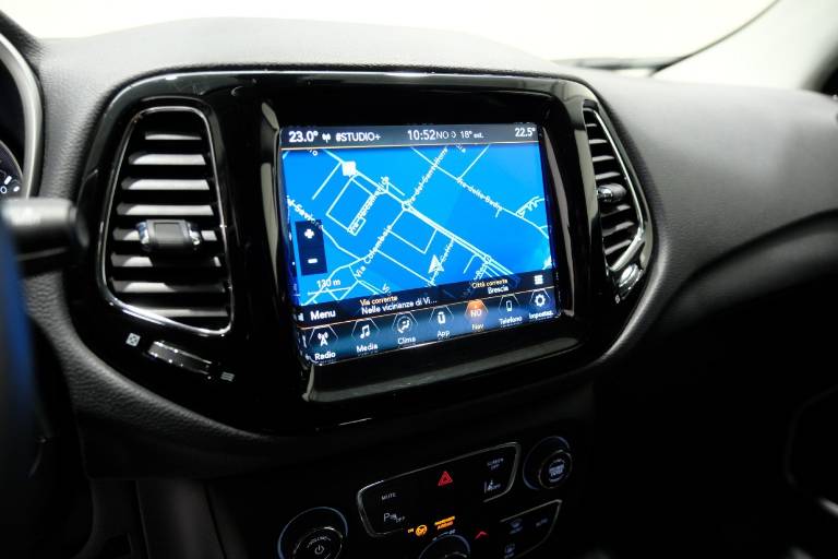 JEEP Compass 33