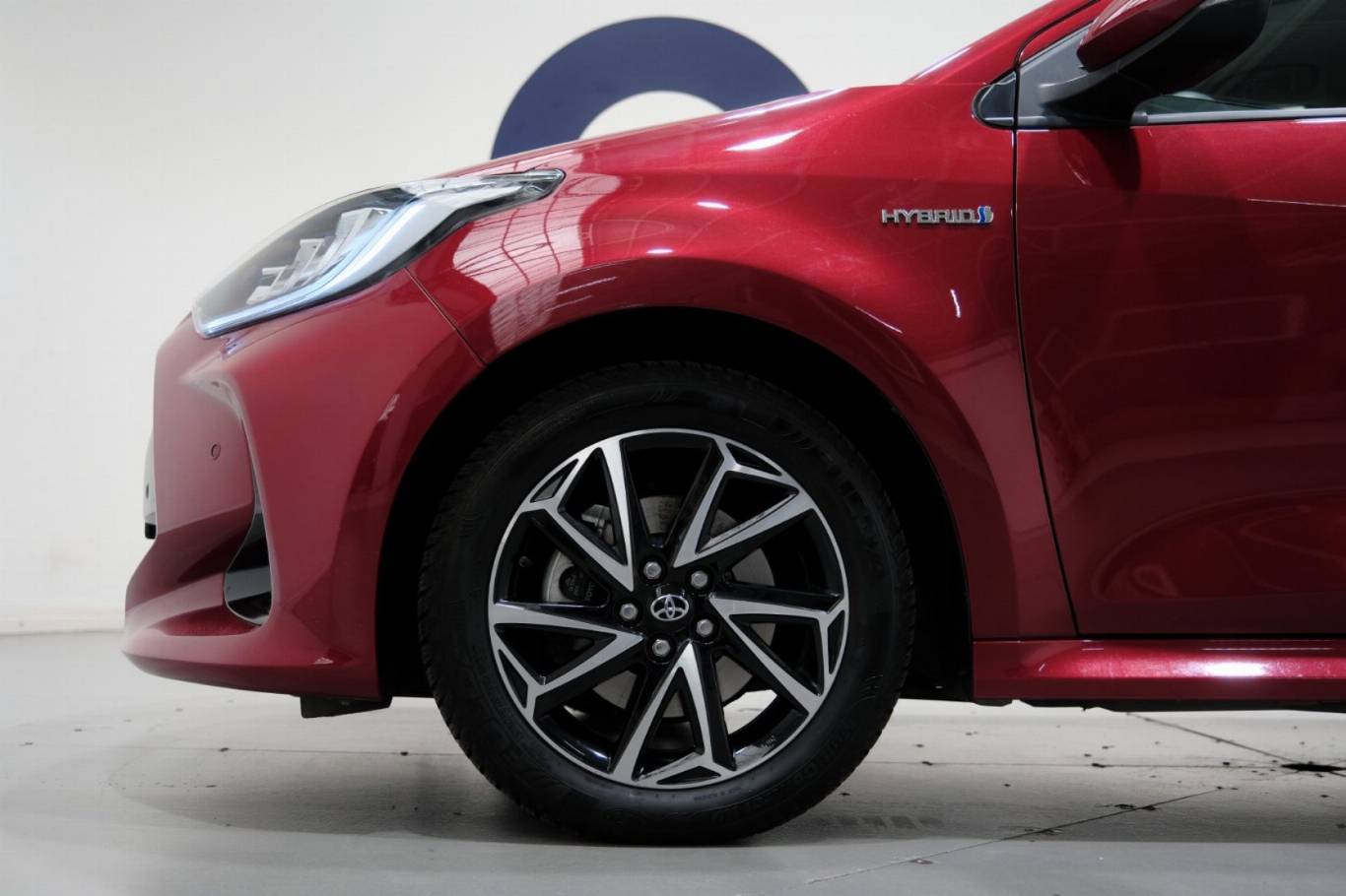 TOYOTA Yaris 19