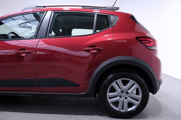 DACIA Sandero 43