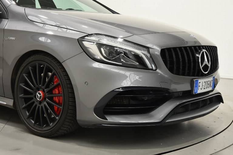 MERCEDES-BENZ A 45 AMG 48