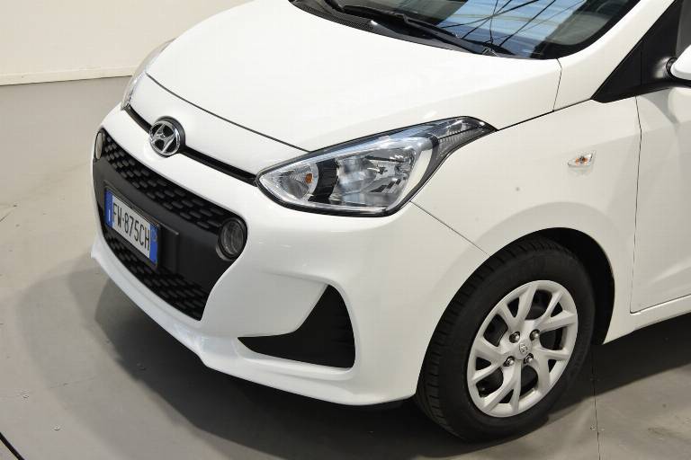 HYUNDAI I10 41