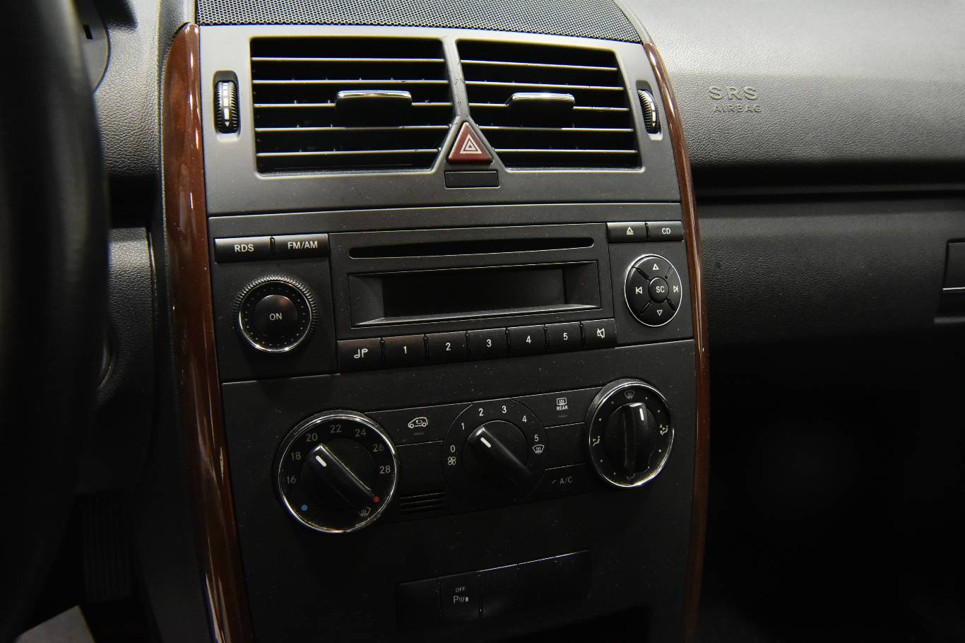 MERCEDES-BENZ Classe A 10