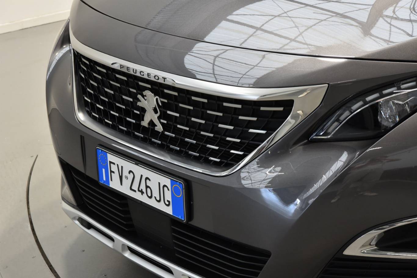 PEUGEOT 5008 60