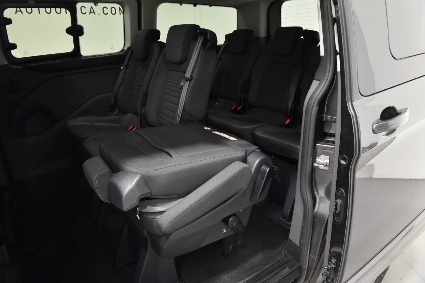 FORD Tourneo Custom 25