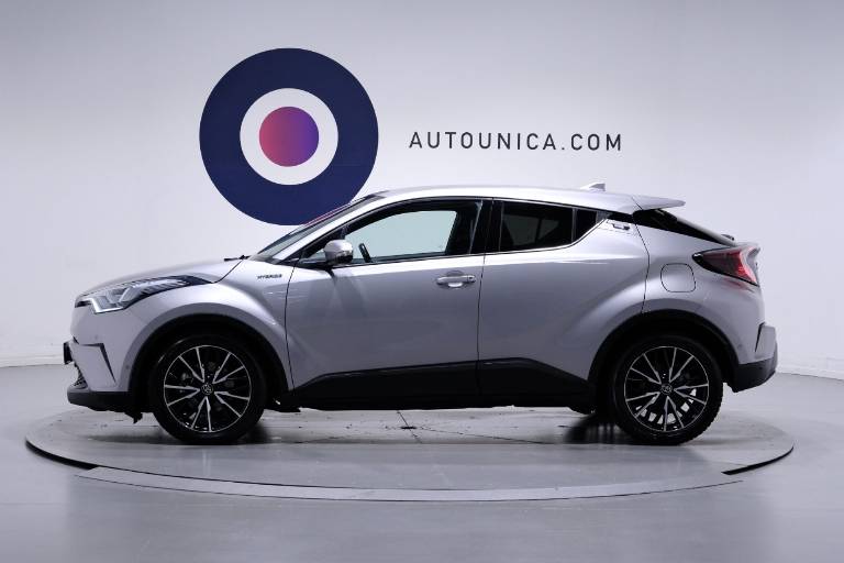 TOYOTA C-HR 10