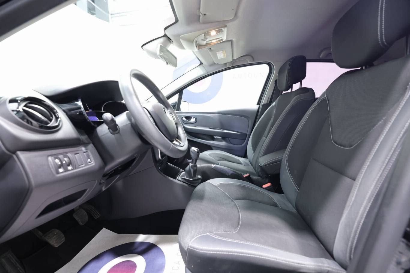 RENAULT Clio 9