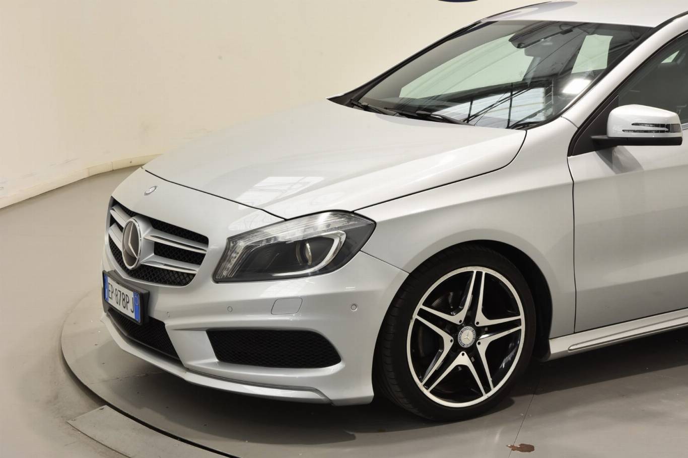 MERCEDES-BENZ A 180 33