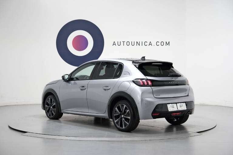 PEUGEOT 208 18