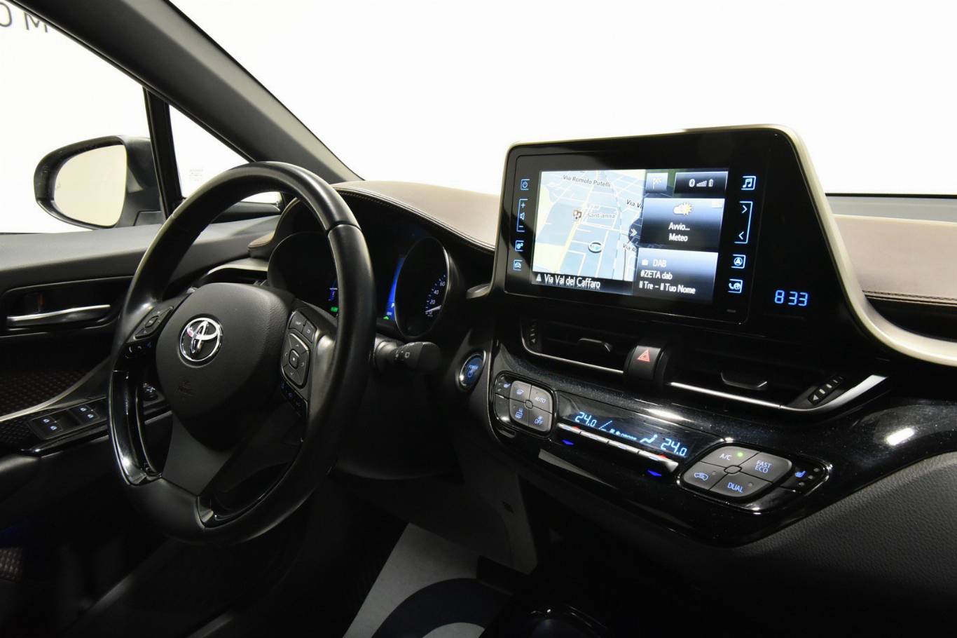 TOYOTA C-HR 40