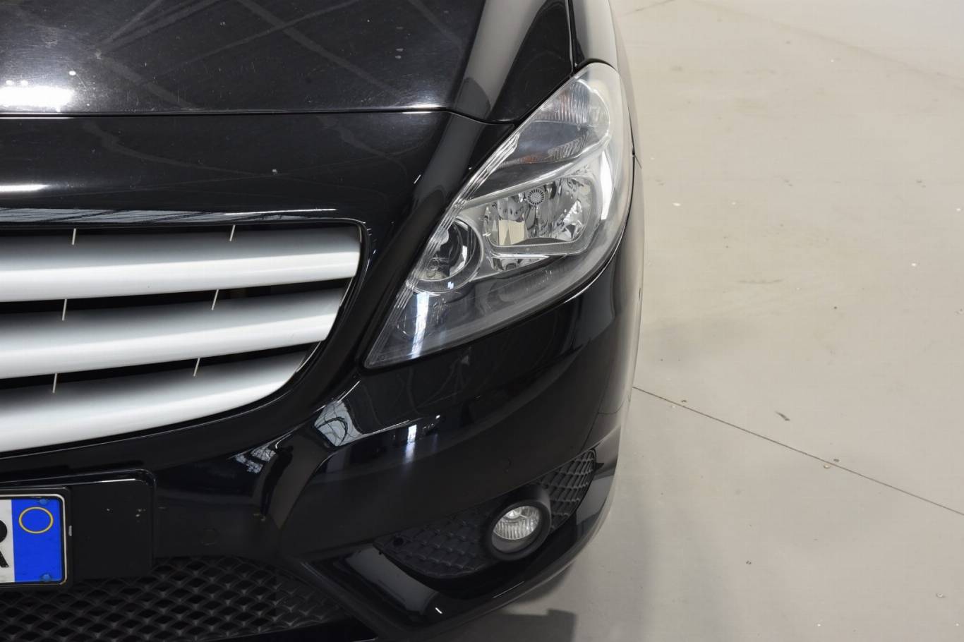 MERCEDES-BENZ B 180 14