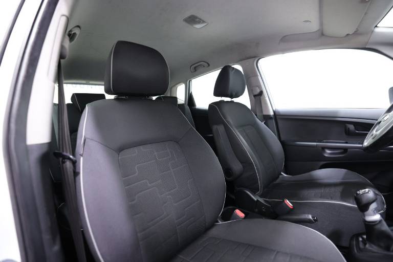 KIA Venga 41