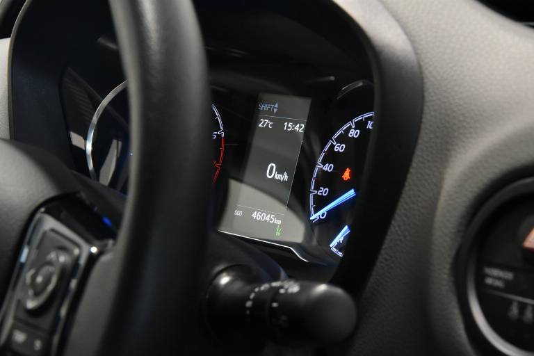 TOYOTA Yaris 23