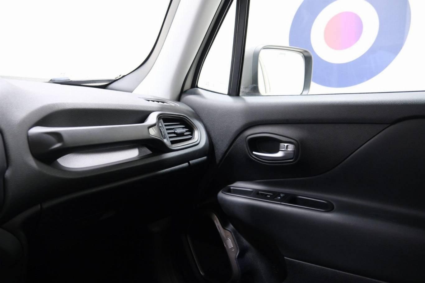 JEEP Renegade 33