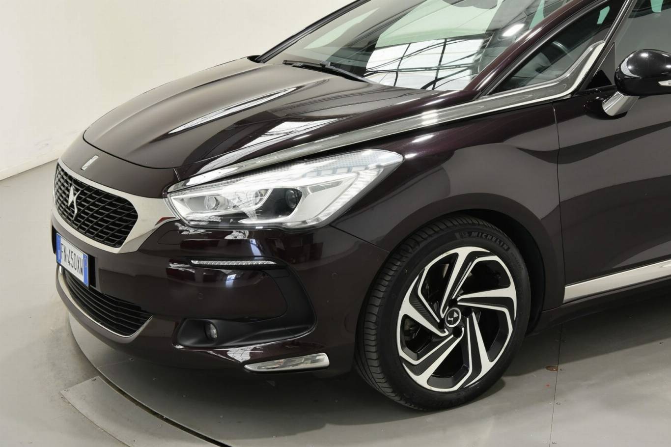 DS AUTOMOBILES DS 5 18
