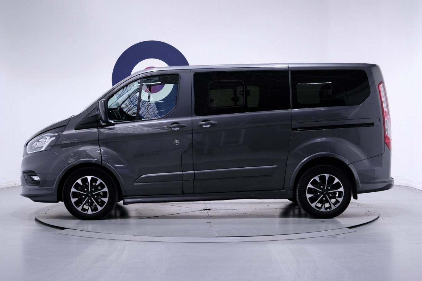 FORD Tourneo Custom 4