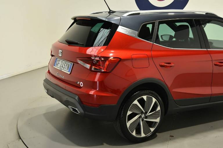 SEAT Arona 18
