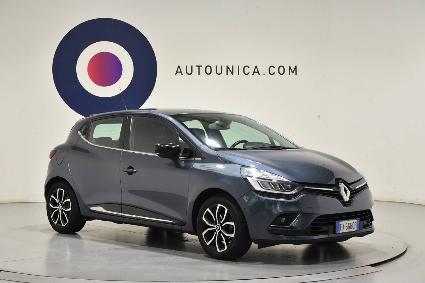 RENAULT Clio 29