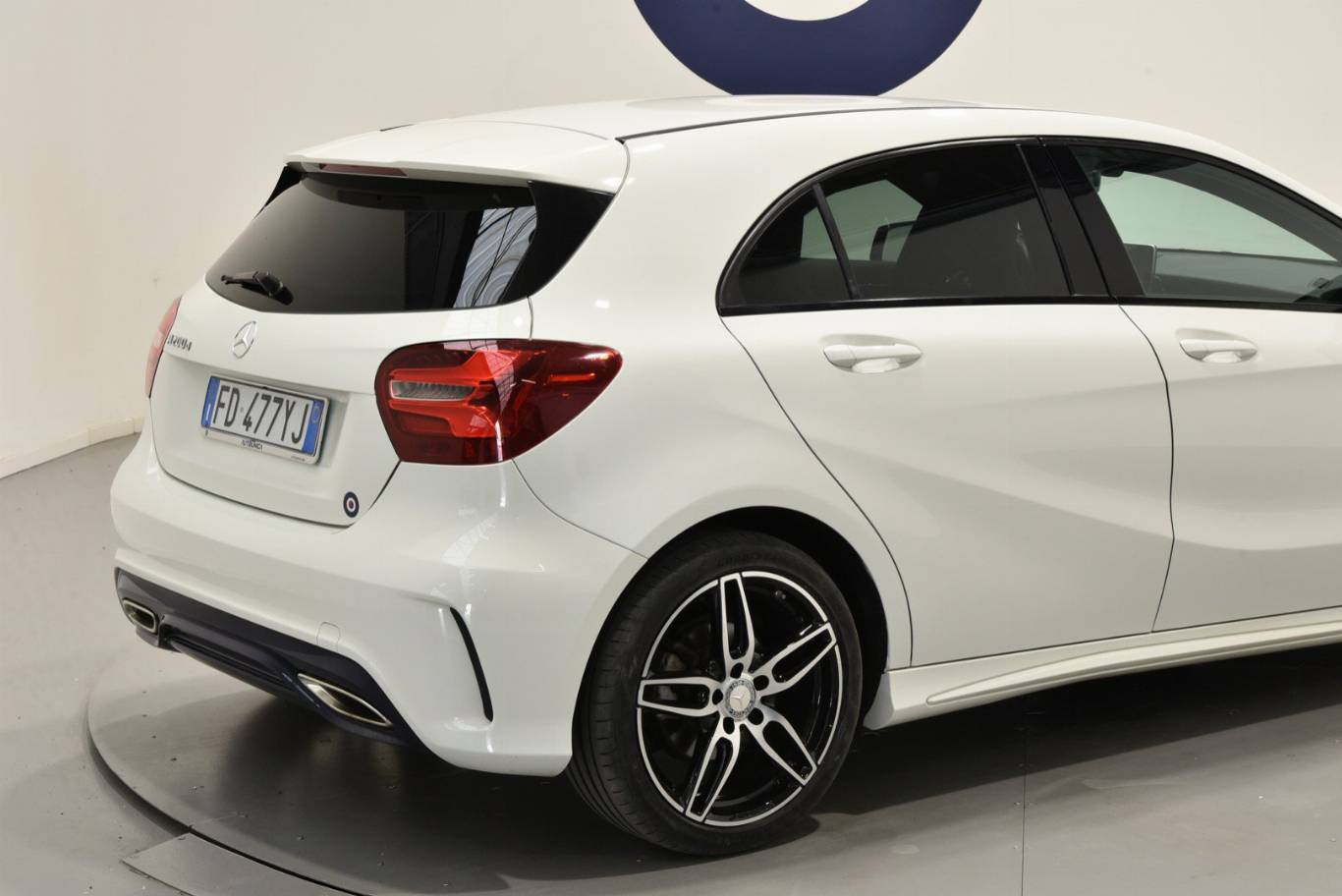 MERCEDES-BENZ A 200 18