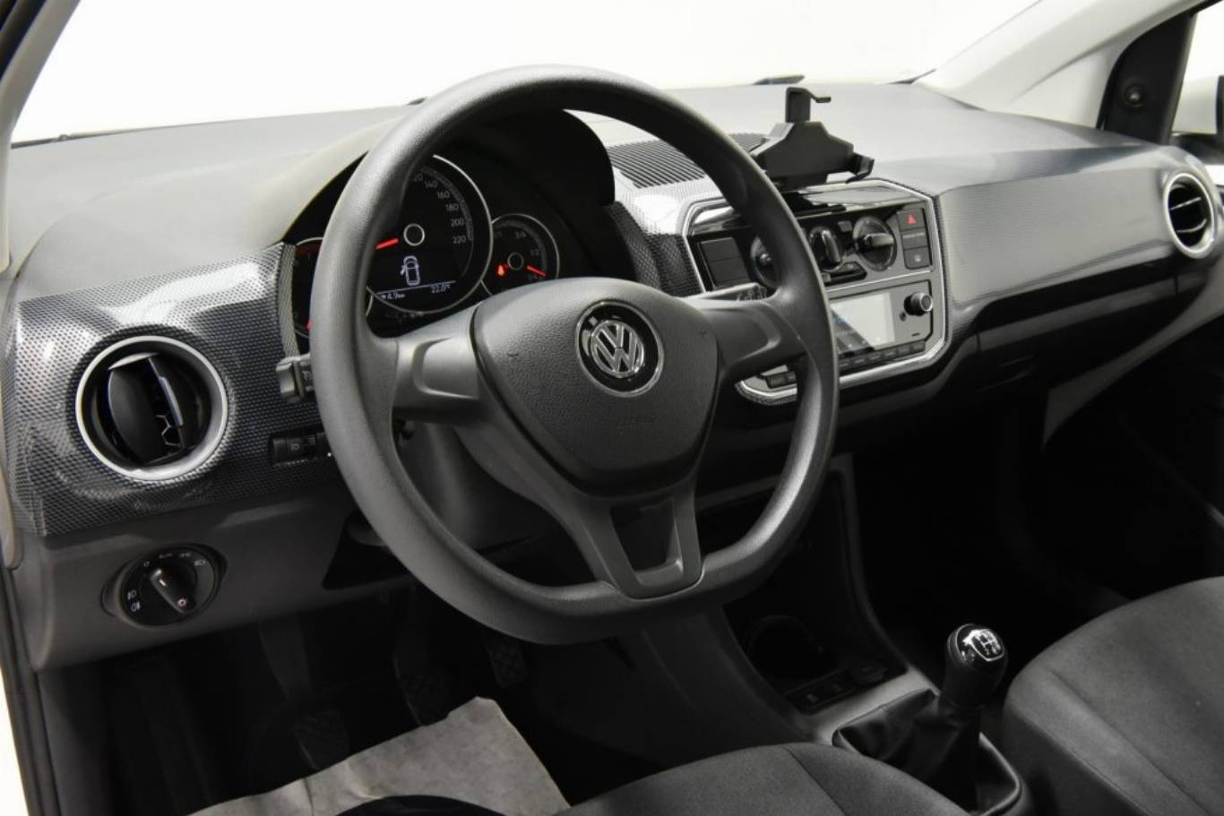 VOLKSWAGEN Up! 3