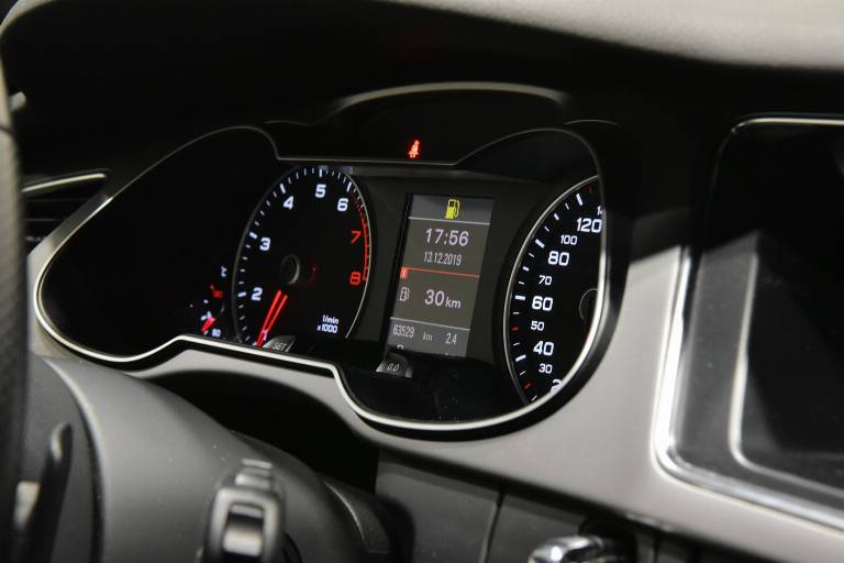 AUDI A4 24