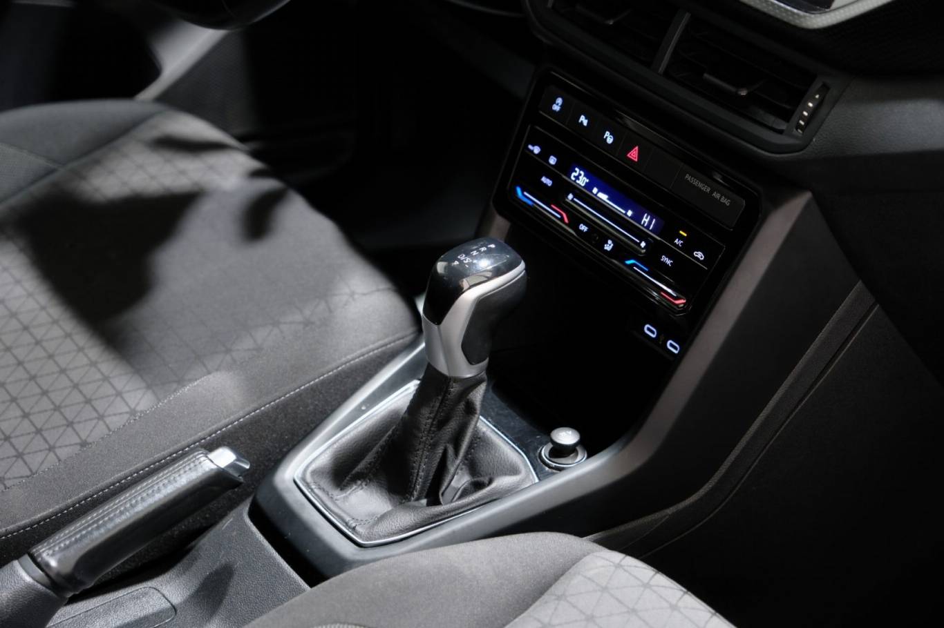 VOLKSWAGEN T-Cross 46