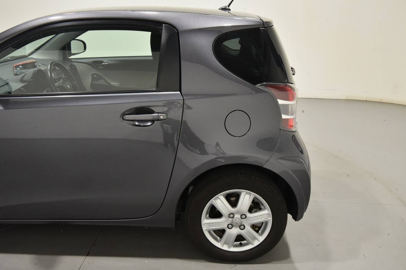 TOYOTA IQ 41