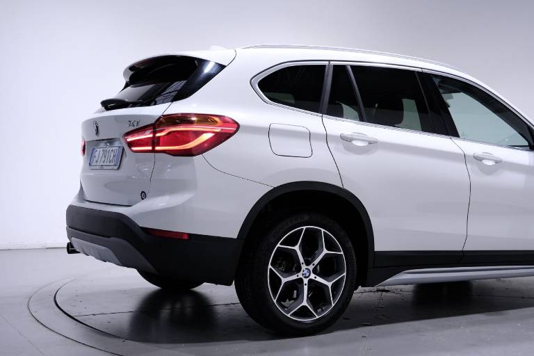 BMW X1 61