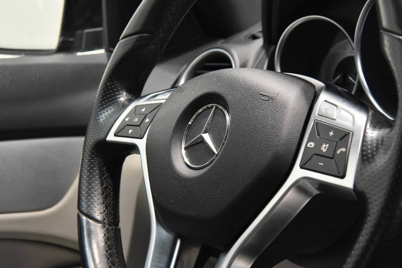 MERCEDES-BENZ C 250 24