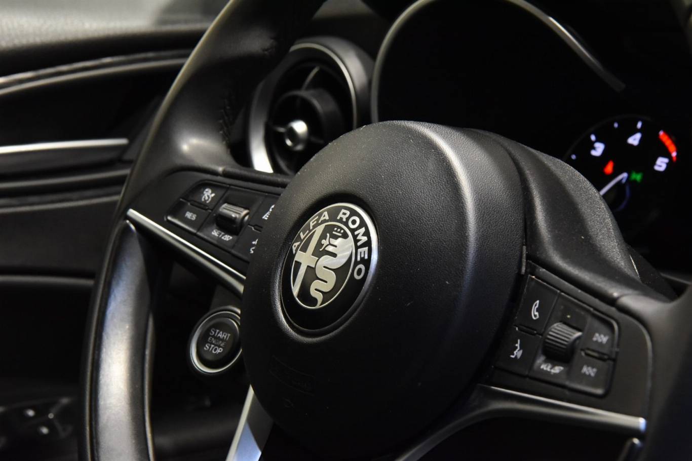 ALFA ROMEO Stelvio 16