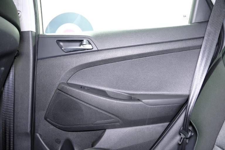 HYUNDAI Tucson 38