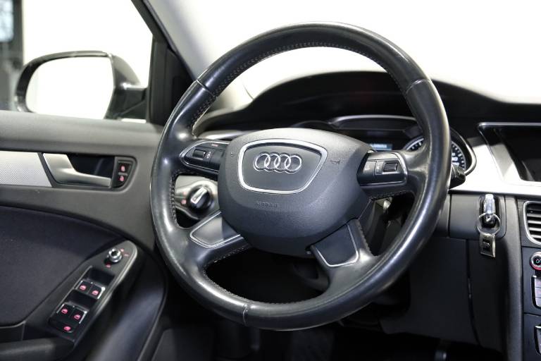 AUDI A4 45