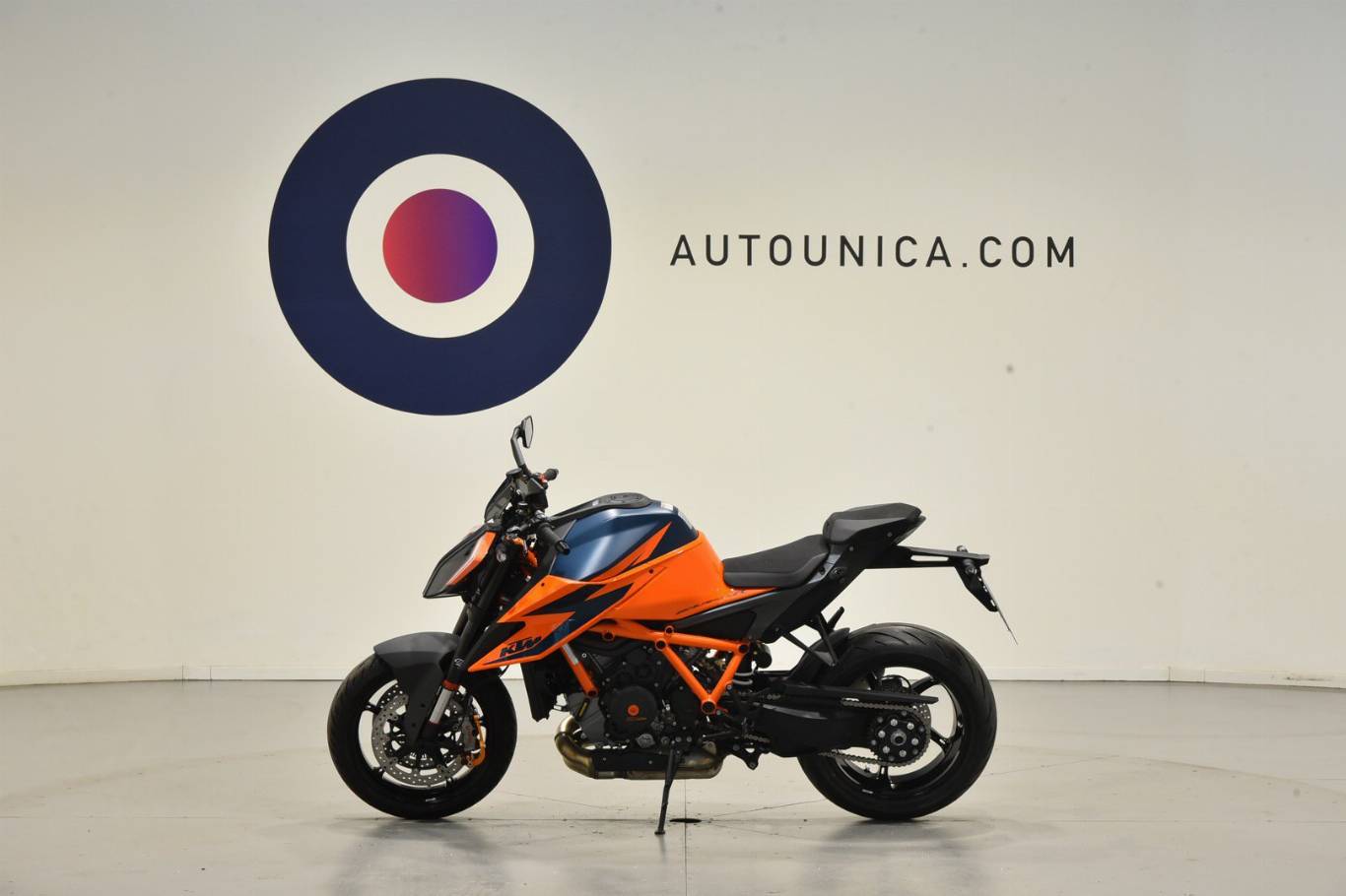 KTM 1290 Super Duke R 8