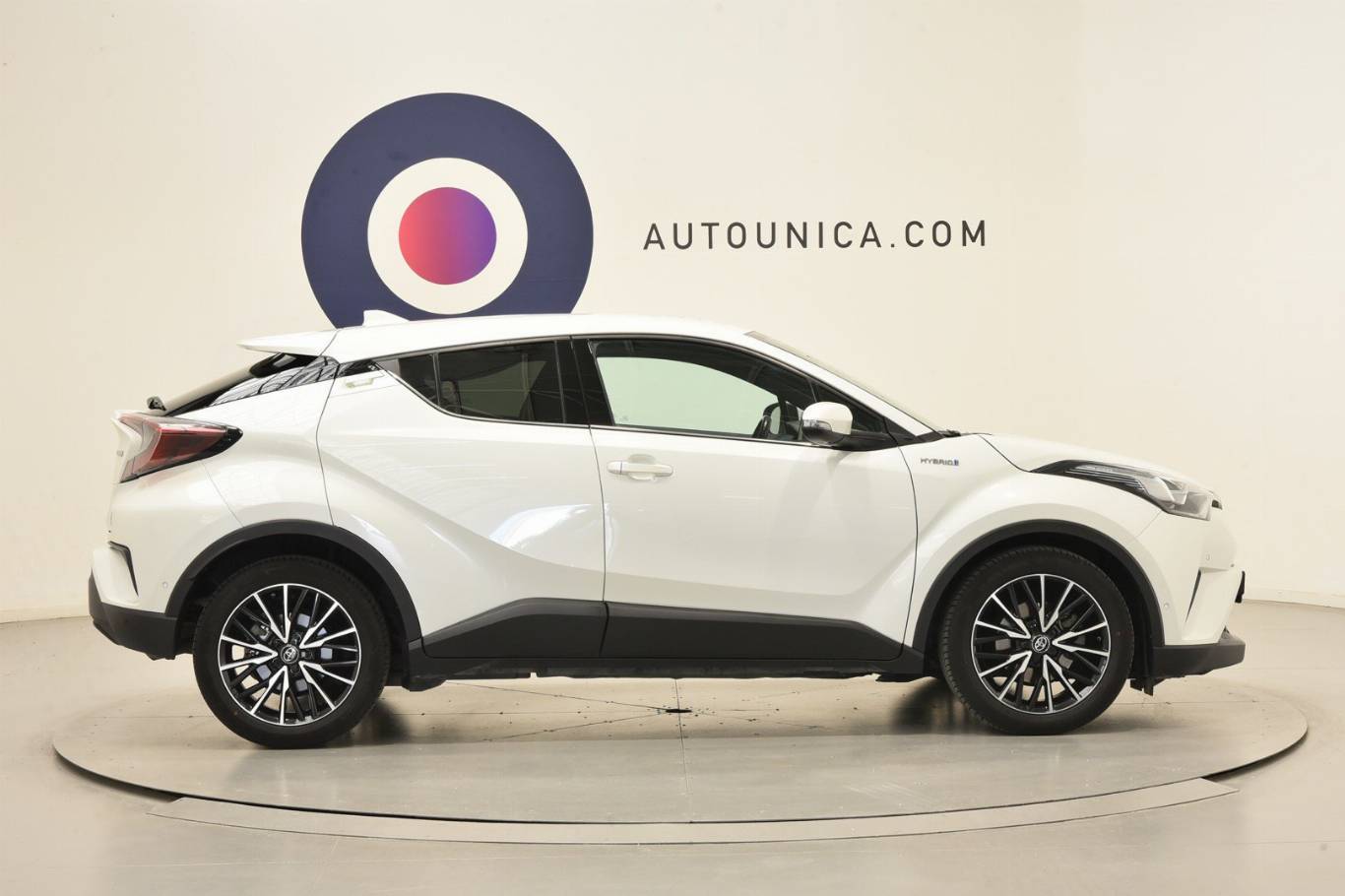 TOYOTA C-HR 23