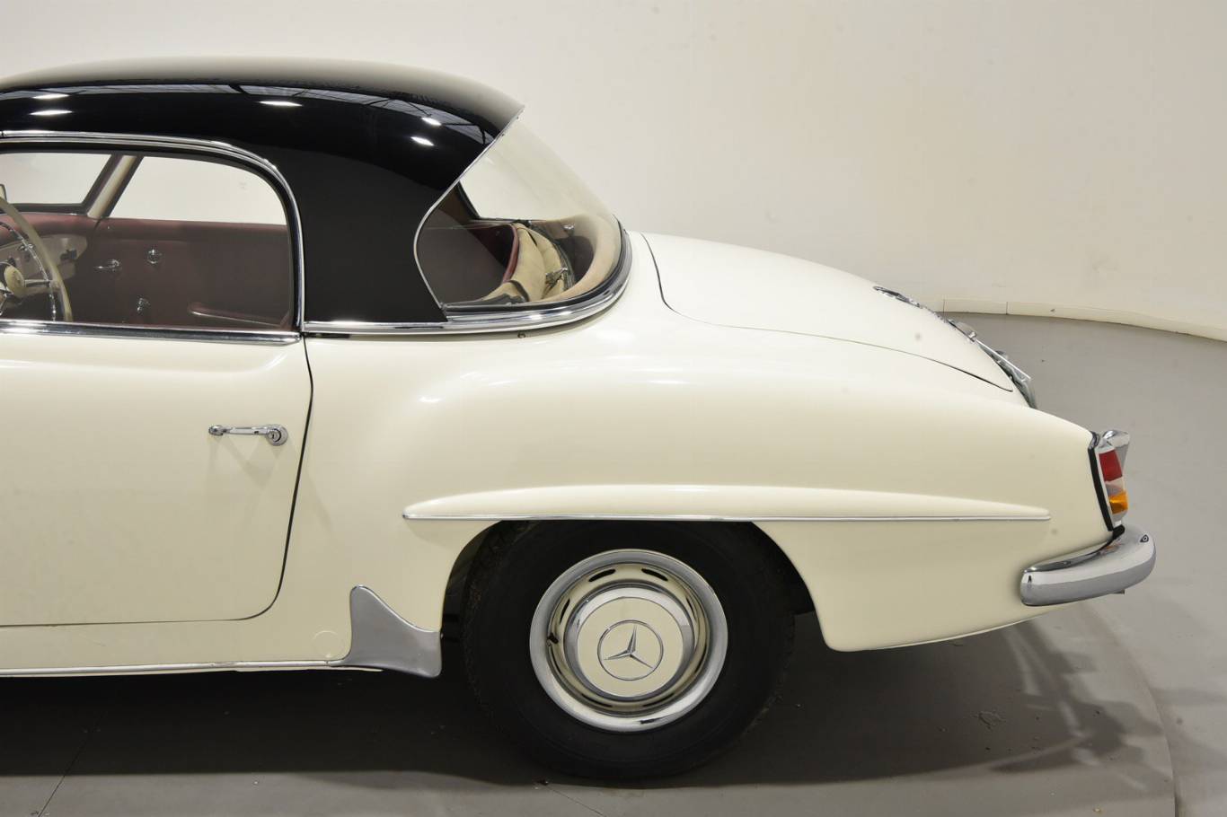 MERCEDES-BENZ 190 46