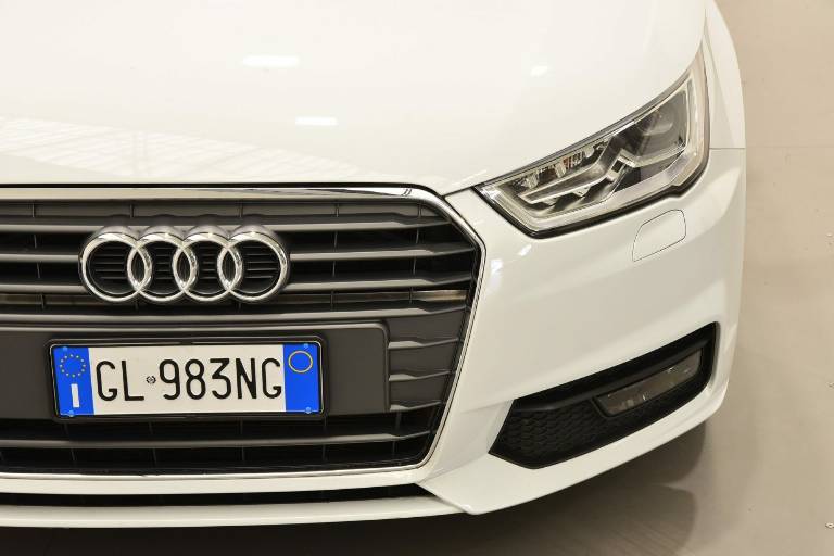 AUDI A1 15