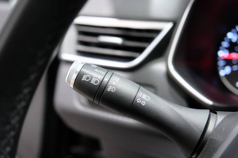 RENAULT Clio 23