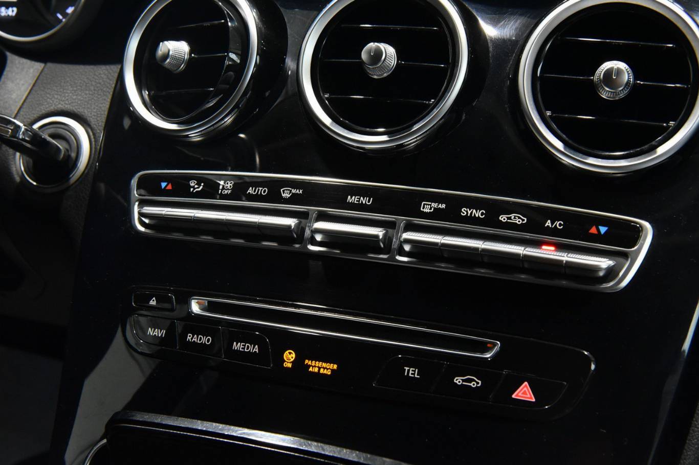 MERCEDES-BENZ C 220 40