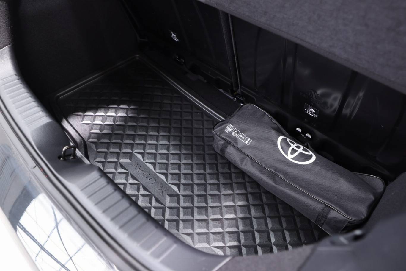 TOYOTA Aygo X 48