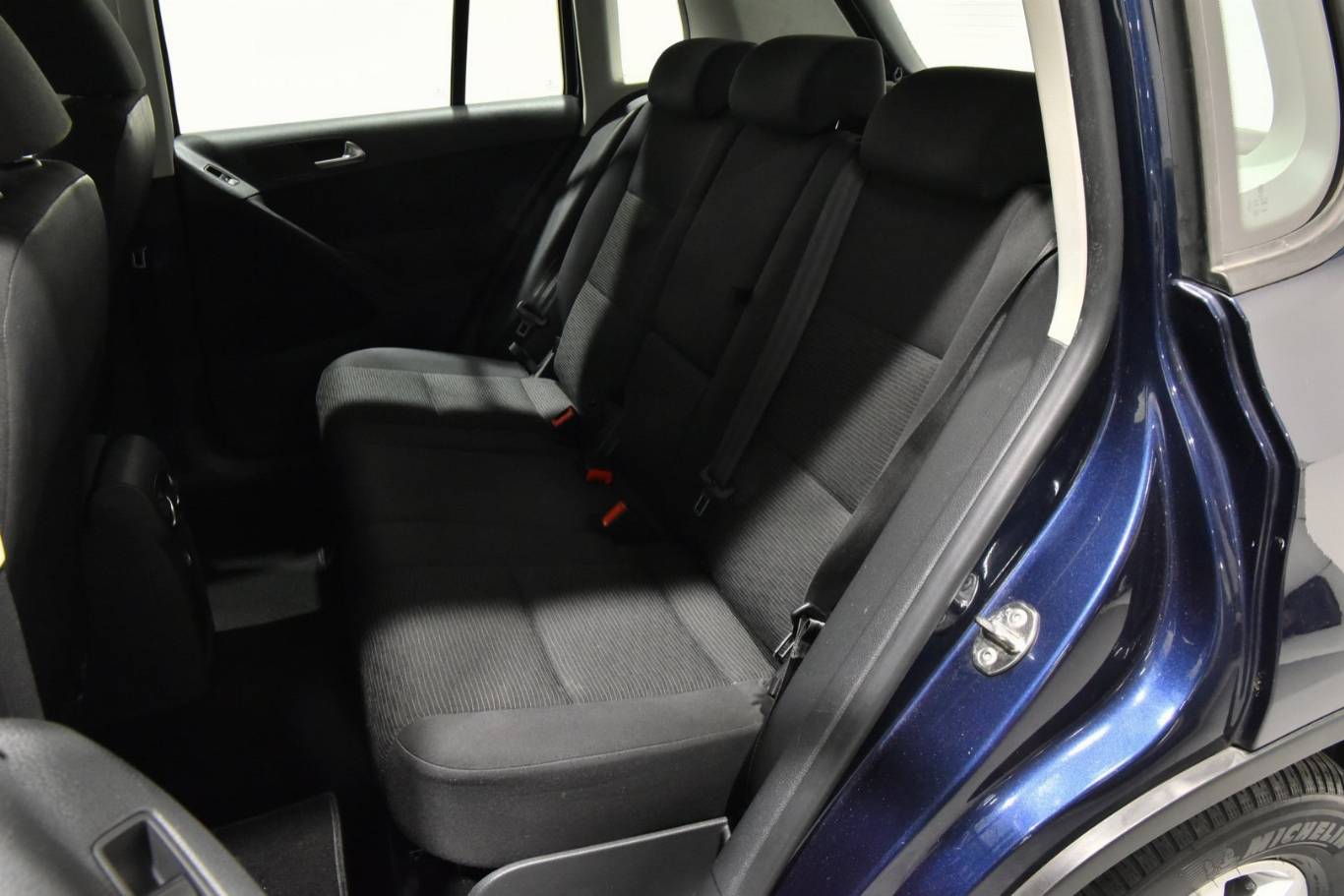 VOLKSWAGEN Tiguan 18
