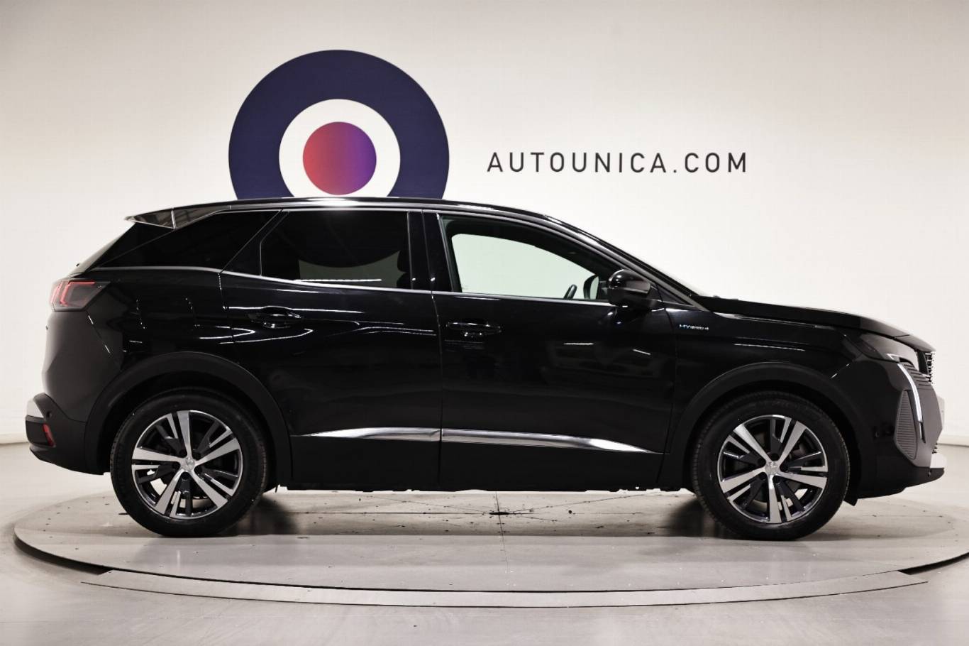 PEUGEOT 3008 4