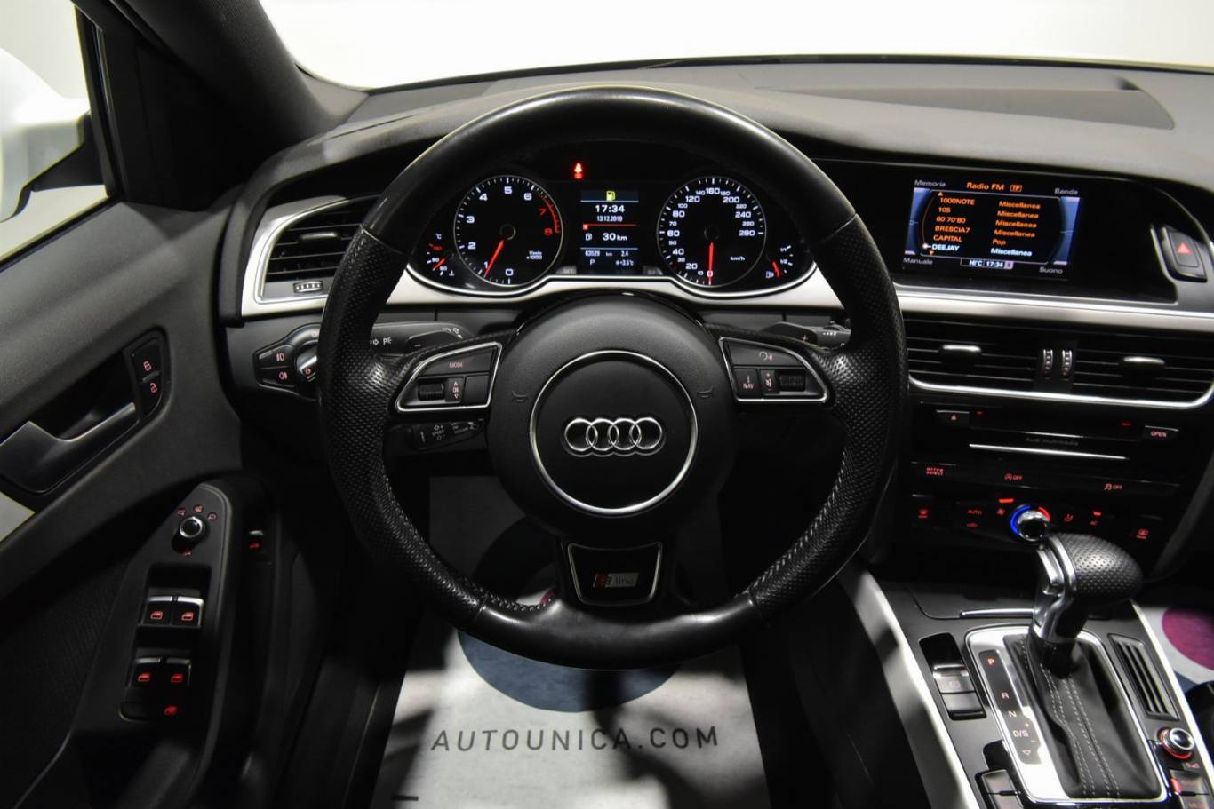 AUDI A4 23
