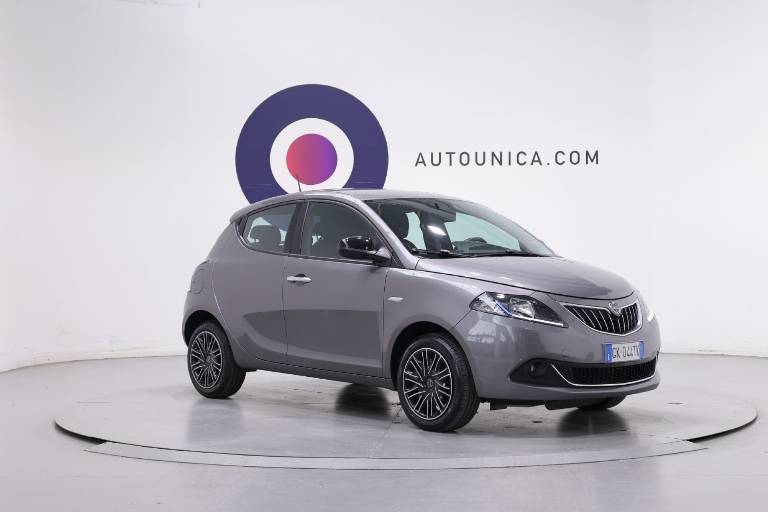 LANCIA Ypsilon 3