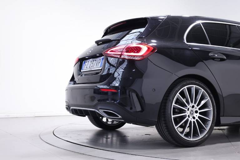 MERCEDES-BENZ Classe A 13