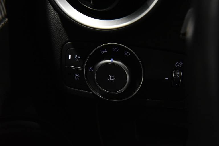 ALFA ROMEO Stelvio 52