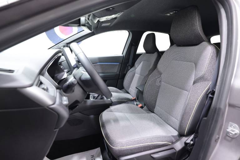 RENAULT Captur 6