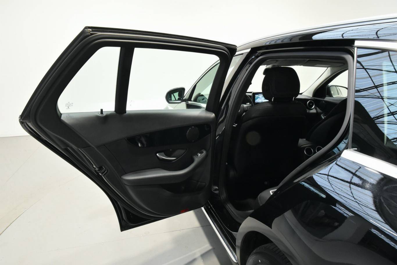 MERCEDES-BENZ C 220 53