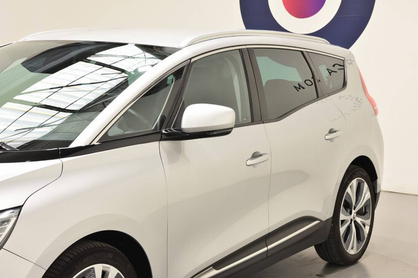 RENAULT Grand Scenic 43