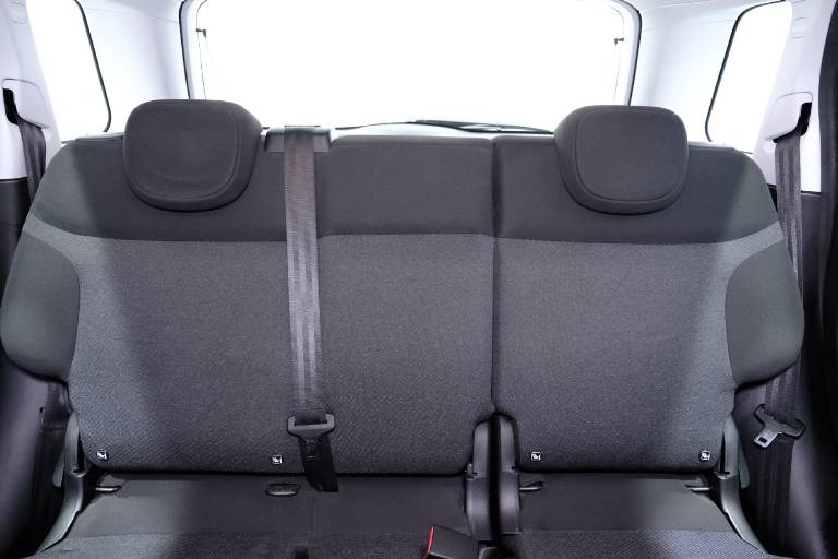 FIAT 500L 34
