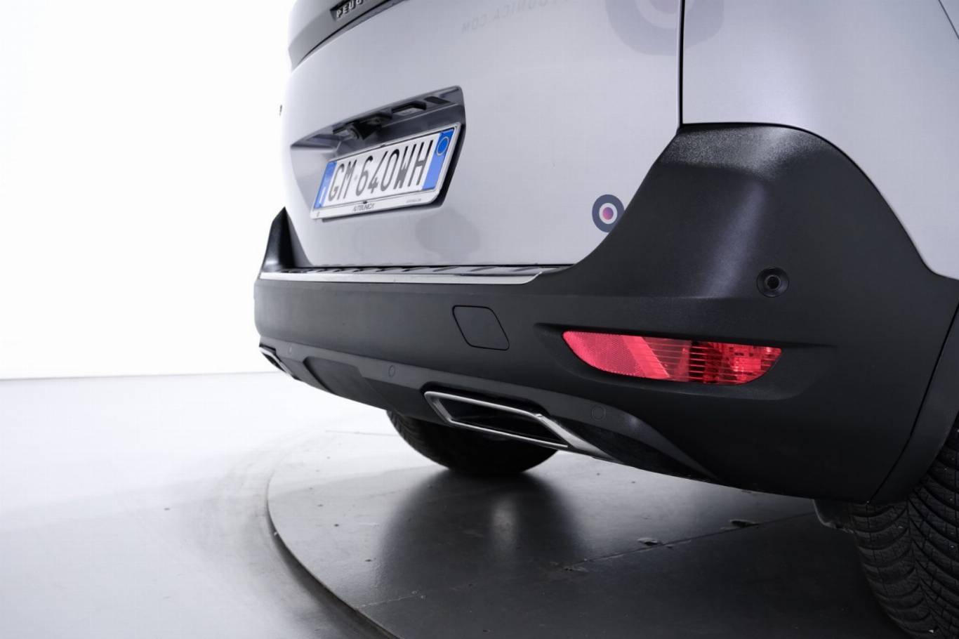 PEUGEOT 5008 75