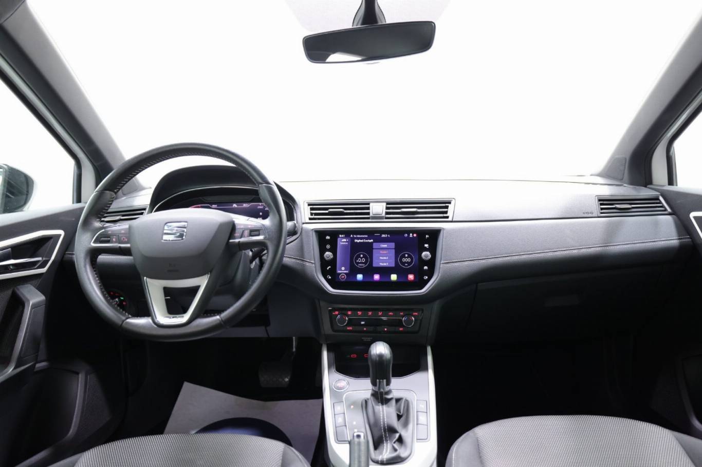 SEAT Arona 9
